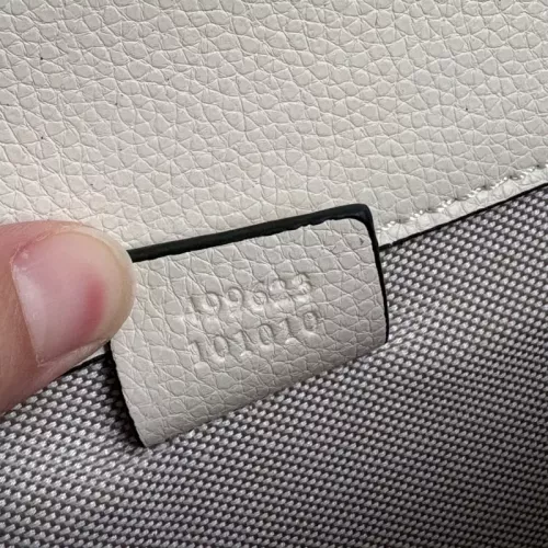 Replica Gucci AAA Quality Messenger Bags For Women #1344277 $76.00 USD for Wholesale