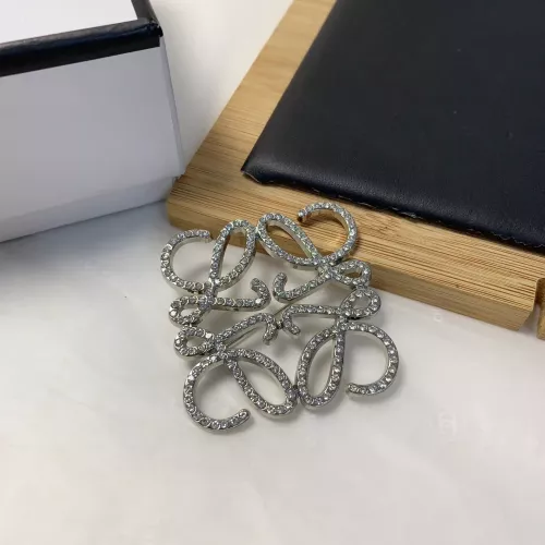 LOEWE Brooches For Women #1344864 $25.00 USD, Wholesale Replica LOEWE Brooches