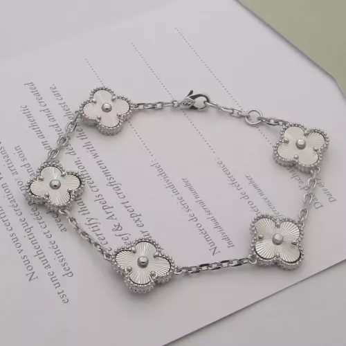 Van Cleef &amp; Arpels Bracelets For Women #1345134 $32.00 USD, Wholesale Replica Van Cleef &amp; Arpels Bracelets