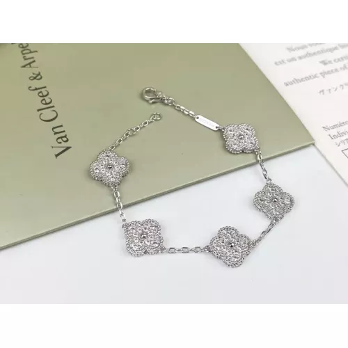 Van Cleef &amp; Arpels Bracelets For Women #1345174 $29.00 USD, Wholesale Replica Van Cleef &amp; Arpels Bracelets