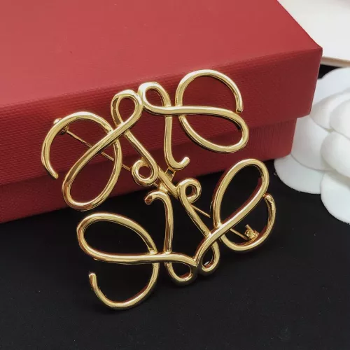 LOEWE Brooches For Women #1345211 $27.00 USD, Wholesale Replica LOEWE Brooches