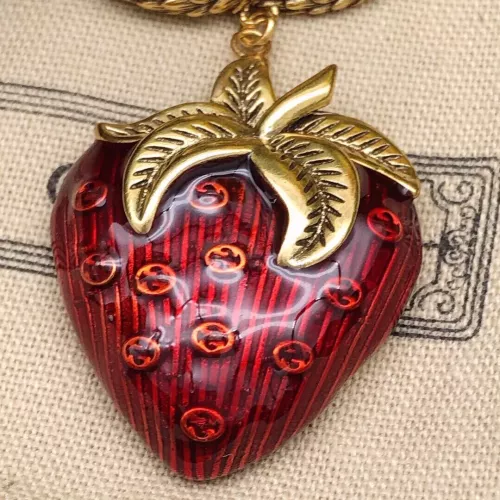 Replica Gucci Brooches For Women #1345223 $32.00 USD for Wholesale