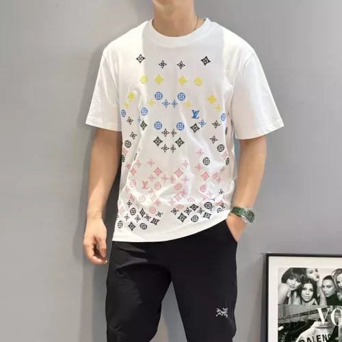 Replica Louis Vuitton LV T-Shirts Short Sleeved For Men #1346392 $88.00 USD for Wholesale