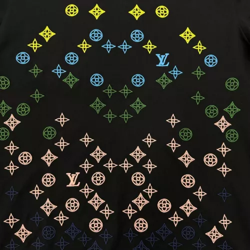 Replica Louis Vuitton LV T-Shirts Short Sleeved For Men #1346393 $88.00 USD for Wholesale
