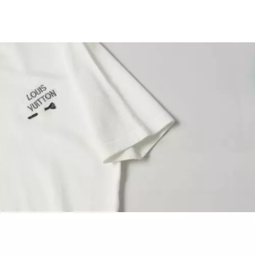 Replica Louis Vuitton LV T-Shirts Short Sleeved For Unisex #1346420 $34.00 USD for Wholesale
