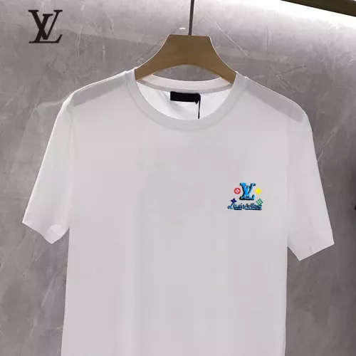 Replica Louis Vuitton LV T-Shirts Short Sleeved For Unisex #1347087 $25.00 USD for Wholesale