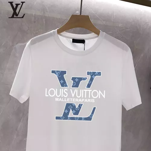 Replica Louis Vuitton LV T-Shirts Short Sleeved For Unisex #1347117 $25.00 USD for Wholesale
