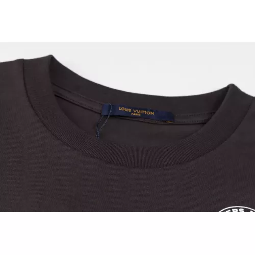 Replica Louis Vuitton LV T-Shirts Short Sleeved For Unisex #1347233 $42.00 USD for Wholesale