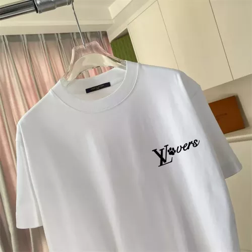 Replica Louis Vuitton LV T-Shirts Short Sleeved For Unisex #1347263 $42.00 USD for Wholesale