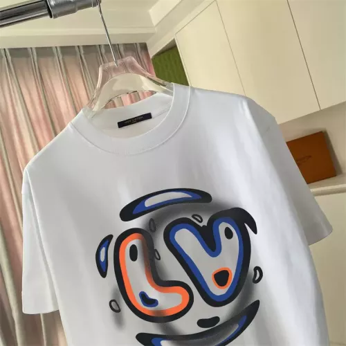 Replica Louis Vuitton LV T-Shirts Short Sleeved For Unisex #1347286 $42.00 USD for Wholesale