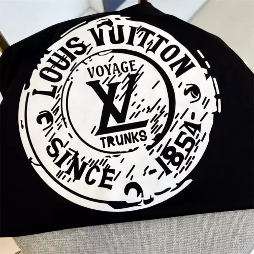 Replica Louis Vuitton LV T-Shirts Short Sleeved For Men #1347315 $42.00 USD for Wholesale