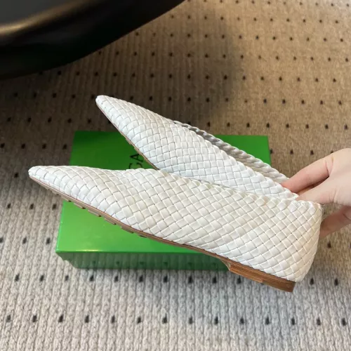 Replica Bottega Veneta BV Flat Shoes For Women #1348639 $128.00 USD for Wholesale