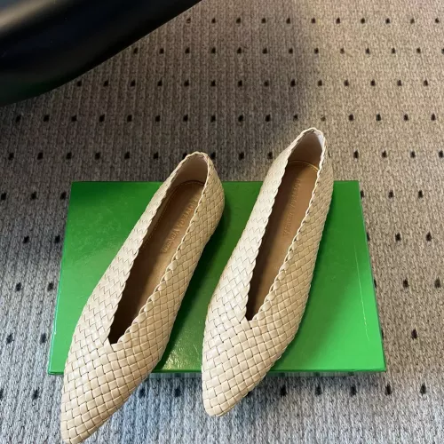 Bottega Veneta BV Flat Shoes For Women #1348640 $128.00 USD, Wholesale Replica Bottega Veneta BV Flat Shoes