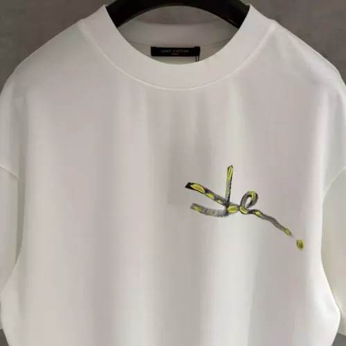 Replica Louis Vuitton LV T-Shirts Short Sleeved For Unisex #1348690 $52.00 USD for Wholesale