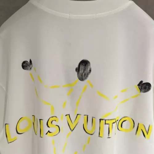 Replica Louis Vuitton LV T-Shirts Short Sleeved For Unisex #1348690 $52.00 USD for Wholesale