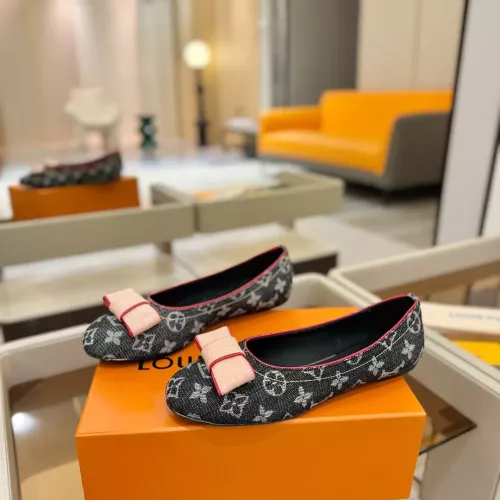 Louis Vuitton Flat Shoes For Women #1348806 $96.00 USD, Wholesale Replica Louis Vuitton Flat Shoes
