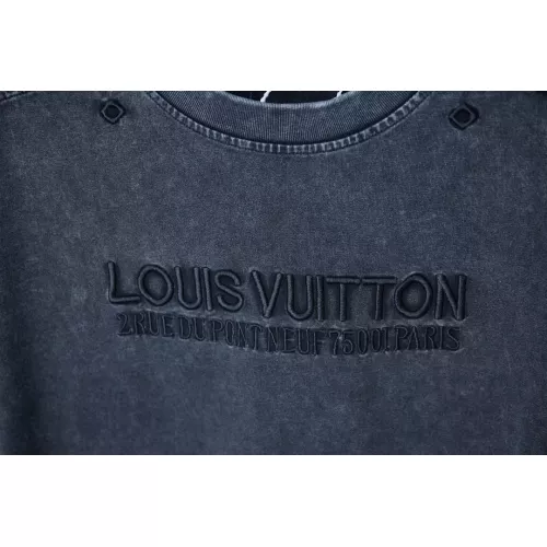 Replica Louis Vuitton LV T-Shirts Short Sleeved For Unisex #1348822 $39.00 USD for Wholesale