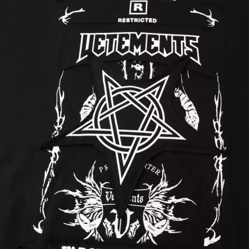Replica VETEMENTS Hoodies Long Sleeved For Unisex #1350202 $80.00 USD for Wholesale