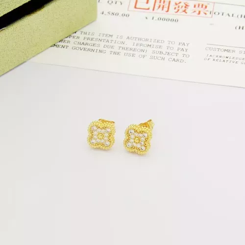 Van Cleef &amp; Arpels Earrings For Women #1351209 $25.00 USD, Wholesale Replica Van Cleef &amp; Arpels Earrings