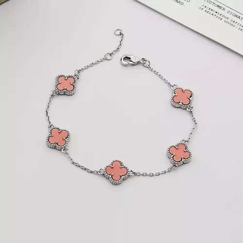 Van Cleef &amp; Arpels Bracelets For Women #1351311 $29.00 USD, Wholesale Replica Van Cleef &amp; Arpels Bracelets