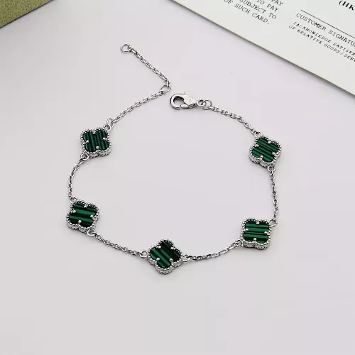 Van Cleef &amp; Arpels Bracelets For Women #1351332 $29.00 USD, Wholesale Replica Van Cleef &amp; Arpels Bracelets