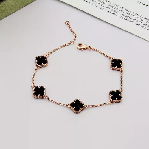 Van Cleef &amp; Arpels Bracelets For Women #1351336 $29.00 USD, Wholesale Replica Van Cleef &amp; Arpels Bracelets