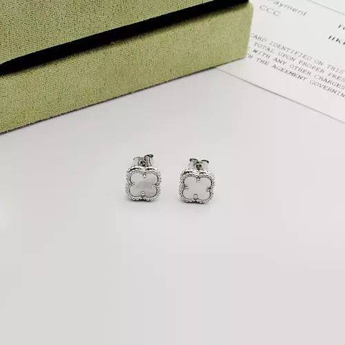 Van Cleef &amp; Arpels Earrings For Women #1351507 $25.00 USD, Wholesale Replica Van Cleef &amp; Arpels Earrings