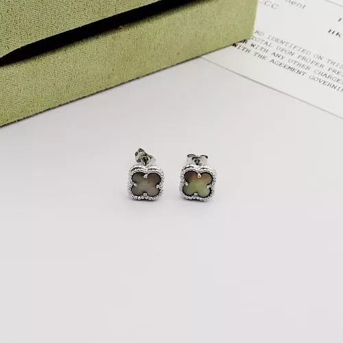 Van Cleef &amp; Arpels Earrings For Women #1351528 $25.00 USD, Wholesale Replica Van Cleef &amp; Arpels Earrings