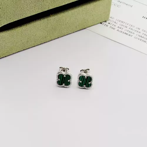 Van Cleef &amp; Arpels Earrings For Women #1351534 $25.00 USD, Wholesale Replica Van Cleef &amp; Arpels Earrings