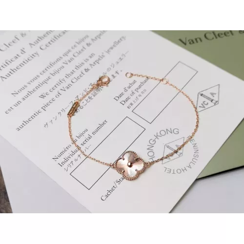 Van Cleef &amp; Arpels Bracelets For Women #1351880 $25.00 USD, Wholesale Replica Van Cleef &amp; Arpels Bracelets