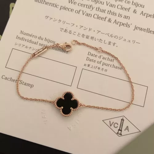 Van Cleef &amp; Arpels Bracelets For Women #1351896 $23.00 USD, Wholesale Replica Van Cleef &amp; Arpels Bracelets