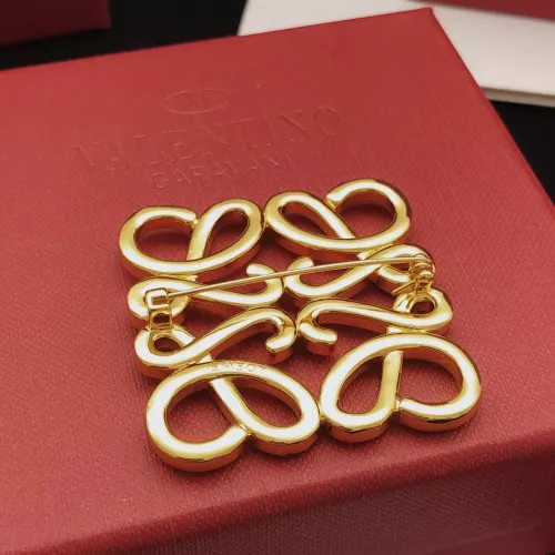 Replica LOEWE Brooches For Women #1352139 $32.00 USD for Wholesale