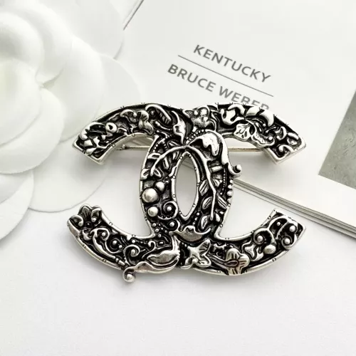 Chanel Brooches For Women #1352277 $34.00 USD, Wholesale Replica Chanel Brooches