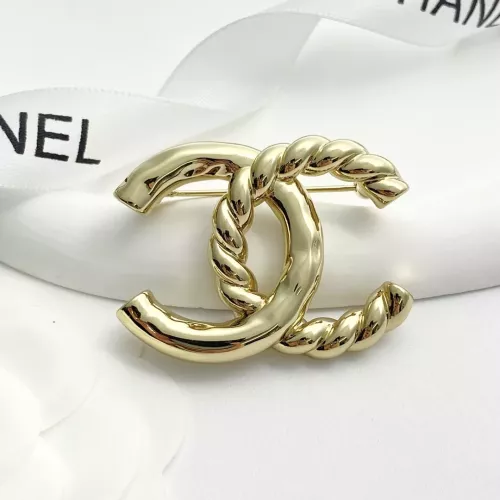 Chanel Brooches For Women #1352285 $29.00 USD, Wholesale Replica Chanel Brooches