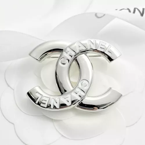 Chanel Brooches For Women #1352292 $34.00 USD, Wholesale Replica Chanel Brooches