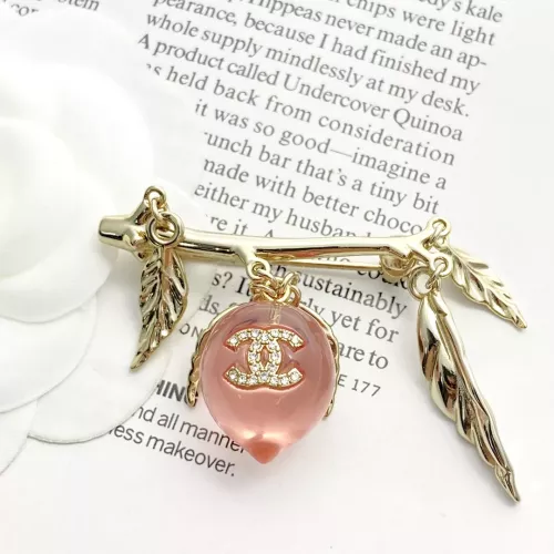 Replica Chanel Brooches For Women #1352370 $38.00 USD for Wholesale