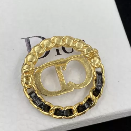 Replica Christian Dior Brooches For Women #1352674 $25.00 USD for Wholesale