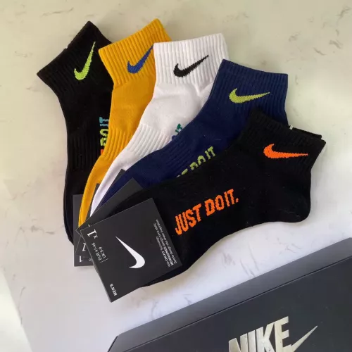 Replica Nike Socks #1352876 $25.00 USD for Wholesale