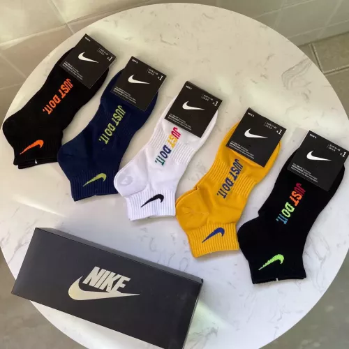Replica Nike Socks #1352876 $25.00 USD for Wholesale