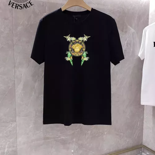 Versace T-Shirts Short Sleeved For Unisex #1353646 $25.00 USD, Wholesale Replica Versace T-Shirts