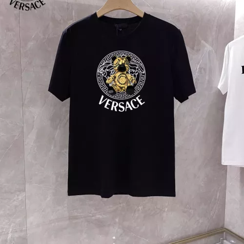Versace T-Shirts Short Sleeved For Unisex #1353648 $25.00 USD, Wholesale Replica Versace T-Shirts