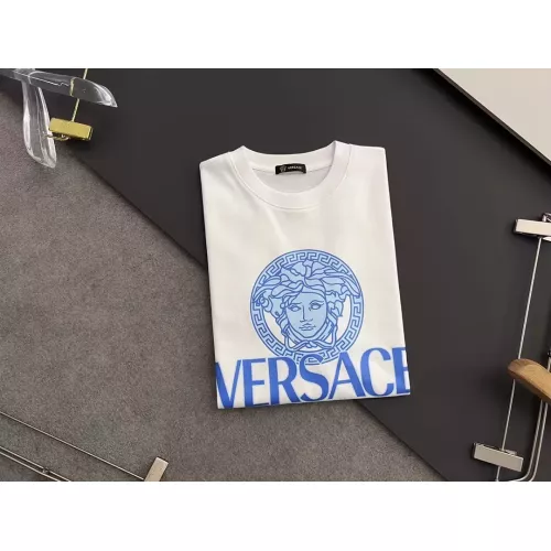Replica Versace T-Shirts Short Sleeved For Men #1354289 $40.00 USD for Wholesale