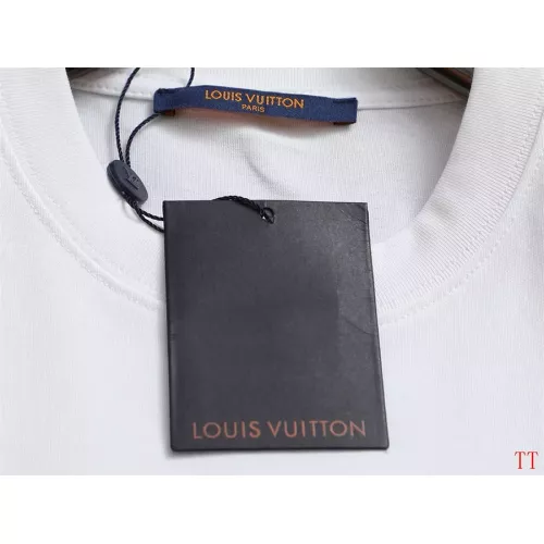Replica Louis Vuitton LV T-Shirts Short Sleeved For Unisex #1355130 $39.00 USD for Wholesale