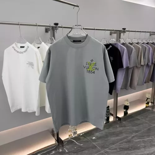 Louis Vuitton LV T-Shirts Short Sleeved For Unisex #1355145 $42.00 USD, Wholesale Replica Louis Vuitton LV T-Shirts