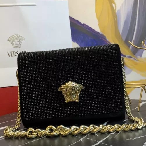 Versace AAA Quality Shoulder Bags For Women #1355843 $132.00 USD, Wholesale Replica Versace AAA Quality Shoulder Bags