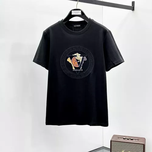 Versace T-Shirts Short Sleeved For Unisex #1359274 $64.00 USD, Wholesale Replica Versace T-Shirts