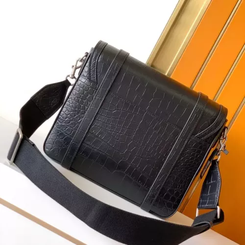 Replica Gucci AAA Man Messenger Bags #1359473 $140.00 USD for Wholesale