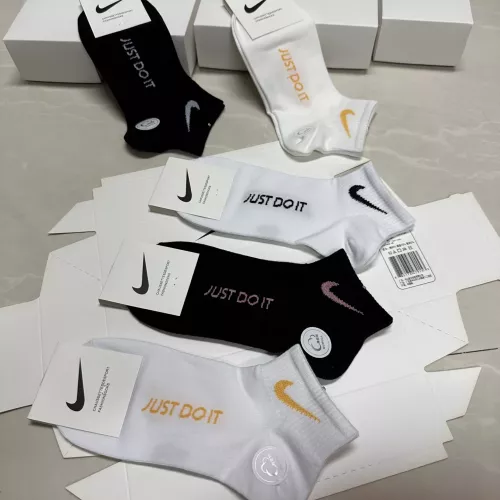 Replica Nike Socks For Women #1360321 $25.00 USD for Wholesale