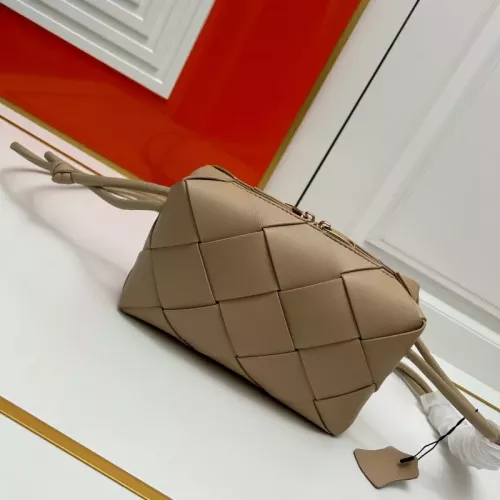 Bottega Veneta BV AAA Quality Messenger Bags For Women #1363643 $96.00 USD, Wholesale Replica Bottega Veneta BV AAA Quality Messenger Bags