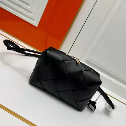 Bottega Veneta BV AAA Quality Messenger Bags For Women #1363645 $96.00 USD, Wholesale Replica Bottega Veneta BV AAA Quality Messenger Bags